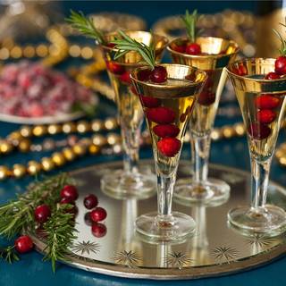 Christmas cocktail wallpaper