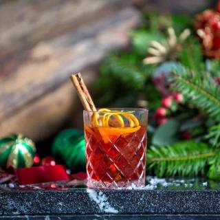 Christmas cocktail wallpaper