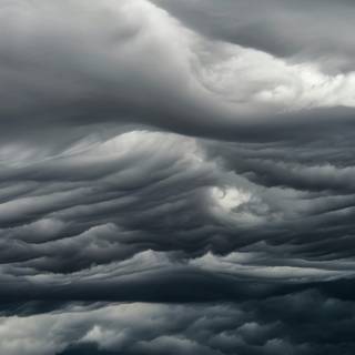 Asperatus clouds wallpaper