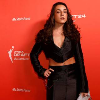 Nika Mühl wallpaper