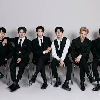 Han Stray Kids Chromebook wallpaper