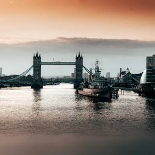 Cinematic PC wallpaper