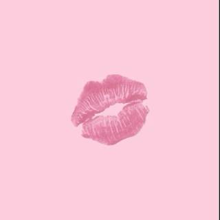 Baddie lips wallpaper