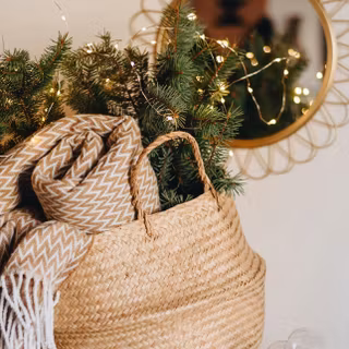 Christmas basket wallpaper