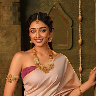 Preity Mukundan wallpaper