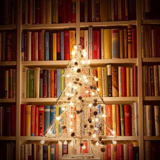 Christmas and book wallpaper