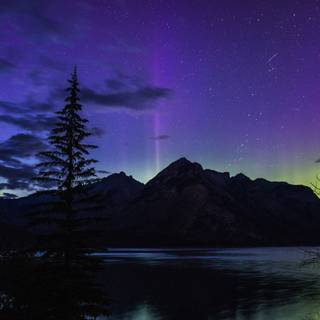 Dark aurora wallpaper