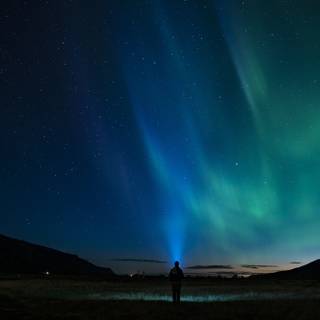 Dark aurora wallpaper