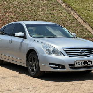 Nissan Teana wallpaper