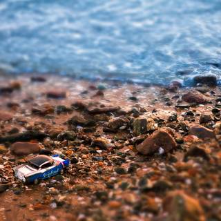 Car on beach wallpaper