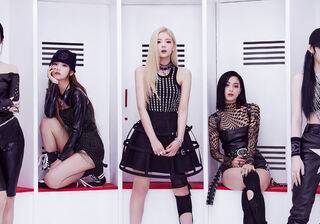 Itzy 2025 PC wallpaper