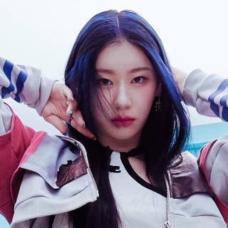 Itzy 2025 PC wallpaper