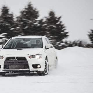 Lancer Evo winter wallpaper
