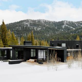 Winter home arhitecture wallpaper