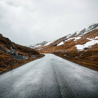 Winter wet road wallpaper