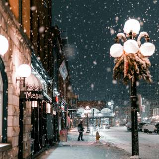 Night winter road wallpaper