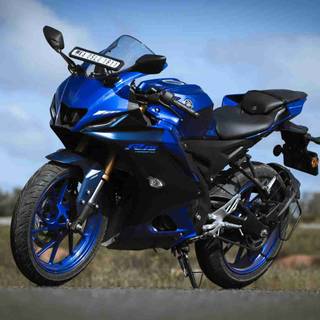 R15 v4 bike wallpaper