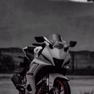 R15 v4 bike wallpaper