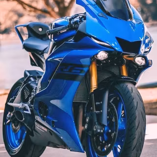 R15 v4 bike wallpaper