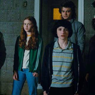 Stranger Things crew wallpaper