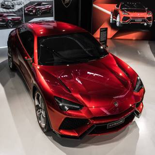 Red Lamborghini Urus wallpaper