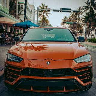 Red Lamborghini Urus wallpaper