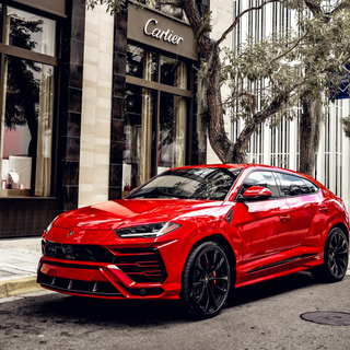 Red Lamborghini Urus wallpaper