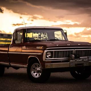 1970 Ford 350 wallpaper