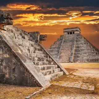 Mexican pyramids wallpaper