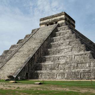 Mexican pyramids wallpaper