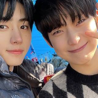 Sunoo and Sunghoon wallpaper