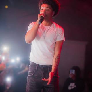 Lou Deezi wallpaper