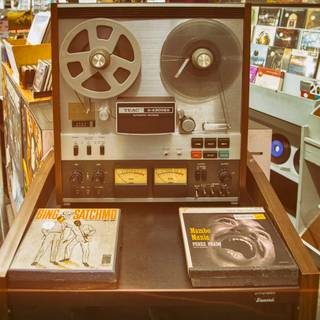 Reel-to-reel audio tape recording wallpaper
