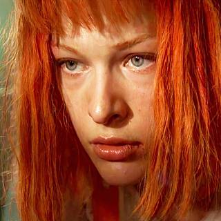 Leeloo wallpaper