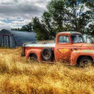 Old pickup wallpaper
