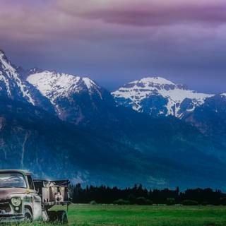Old pickup wallpaper