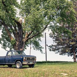 Old pickup wallpaper