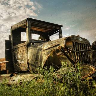 Old pickup wallpaper