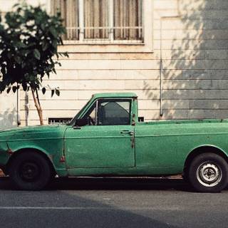 Old pickup wallpaper