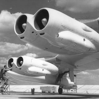 Turbojet engine wallpaper