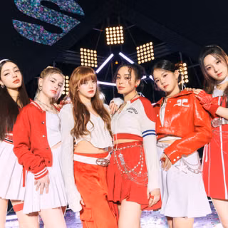 GIRLSET wallpaper