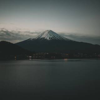 4k dark Japan wallpaper