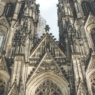 Cathedral phone wallpaper