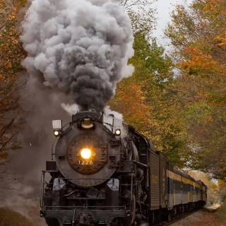 Train 4k phone wallpaper