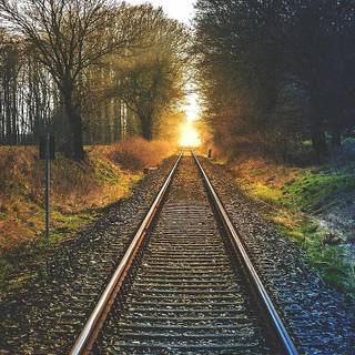 Train 4k phone wallpaper