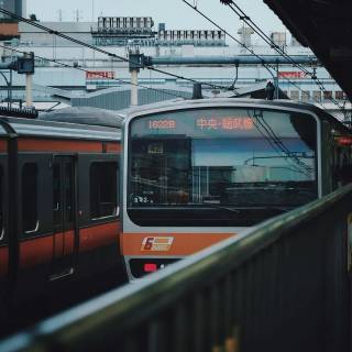 Train 4k phone wallpaper