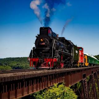 Train 4k phone wallpaper