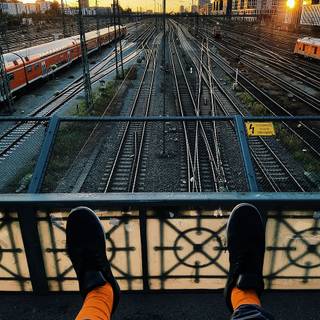 Train 4k phone wallpaper