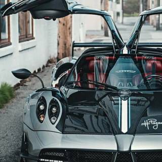 Pagani Huayra phone wallpaper