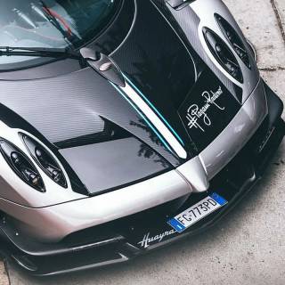 Pagani Huayra phone wallpaper